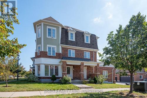 650 Holly Avenue, Milton, ON - Outdoor With Facade