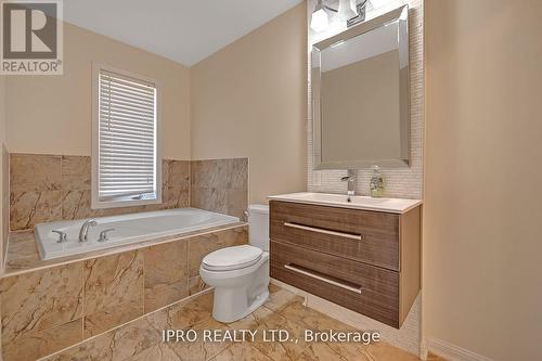 650 Holly Avenue, Milton, ON - Indoor Photo Showing Bathroom