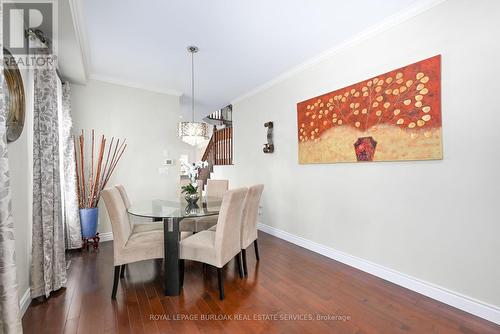 3182 Tim Dobbie Drive, Burlington, ON - Indoor Photo Showing Dining Room