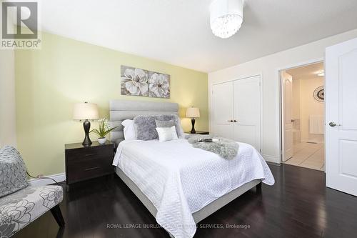 3182 Tim Dobbie Drive, Burlington, ON - Indoor Photo Showing Bedroom