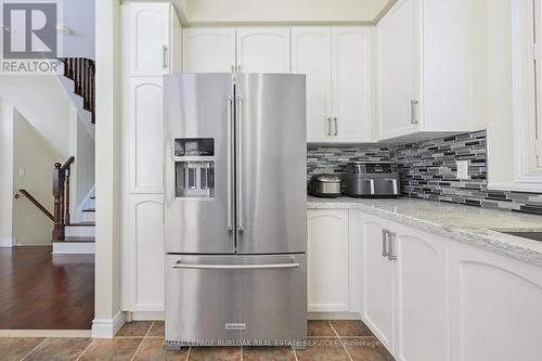 3182 Tim Dobbie Drive, Burlington, ON - Indoor Photo Showing Kitchen