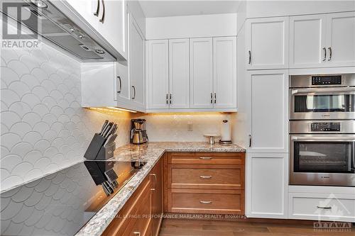 706 Fenwick Way, Barrhaven (7708 - Barrhaven - Stonebridge), ON - Indoor Photo Showing Kitchen