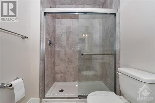 706 Fenwick Way, Barrhaven (7708 - Barrhaven - Stonebridge), ON - Indoor Photo Showing Bathroom