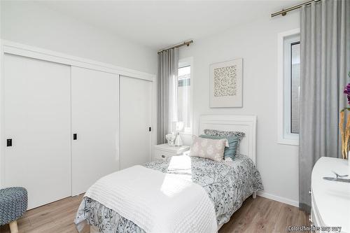 45 Crocus Lane, West St Paul, MB - Indoor Photo Showing Bedroom