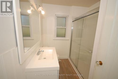 11 Maple Lane, Markham, ON - Indoor Photo Showing Bathroom