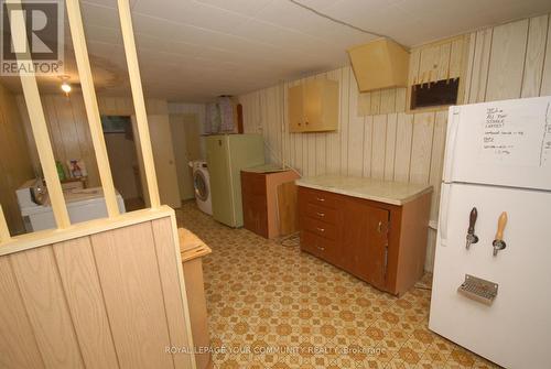 11 Maple Lane, Markham, ON - Indoor Photo Showing Kitchen