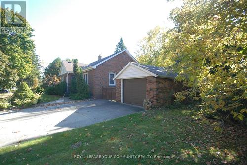 11 Maple Lane, Markham, ON - Outdoor