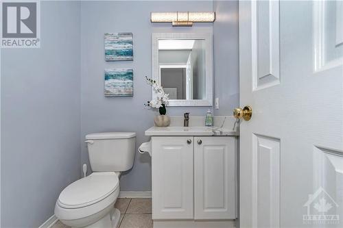 44 Grengold Way, Ottawa, ON - Indoor Photo Showing Bathroom