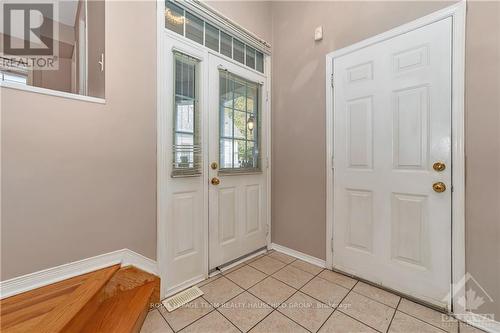 44 Grengold Way, Ottawa, ON - Indoor Photo Showing Other Room