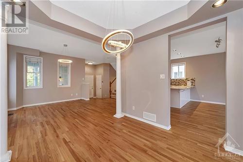 44 Grengold Way, Ottawa, ON - Indoor Photo Showing Other Room