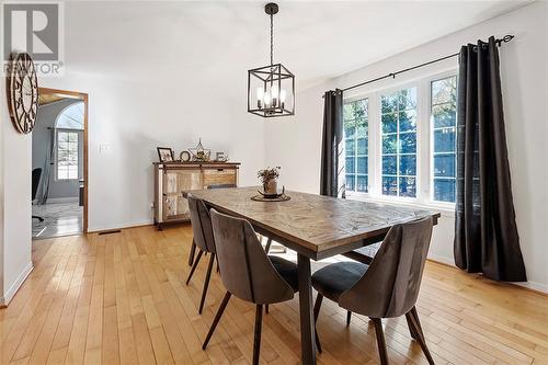 1502 South Lavant Road, Lanark Highlands, ON - Indoor Photo Showing Dining Room