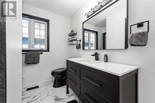 1502 South Lavant Road, Lanark Highlands, ON - Indoor Photo Showing Bathroom