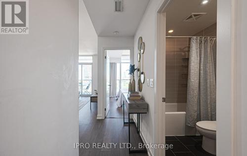 1602 - 105 George Street, Toronto, ON - Indoor Photo Showing Bathroom