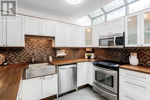 38 Poulett Street E, Toronto, ON - Indoor Photo Showing Kitchen