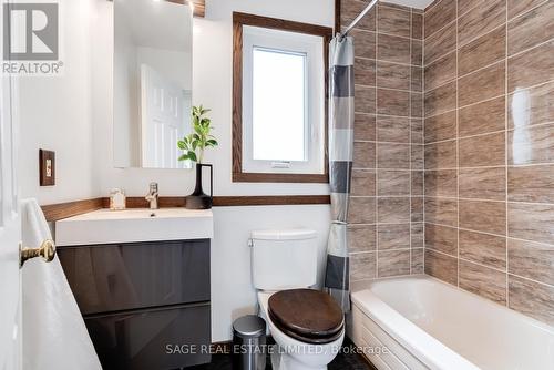 38 Poulett Street E, Toronto, ON - Indoor Photo Showing Bathroom