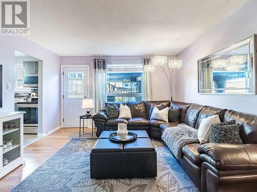 153 - 120 Nonquon Road, Oshawa, ON - Indoor Photo Showing Living Room