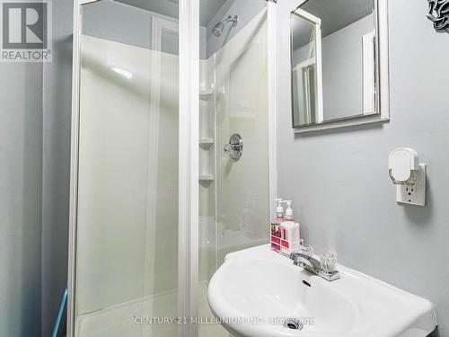 153 - 120 Nonquon Road, Oshawa, ON - Indoor Photo Showing Bathroom