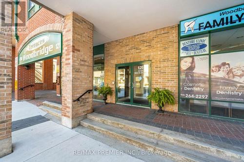 307 - 121 Woodbridge Avenue, Vaughan, ON - Outdoor