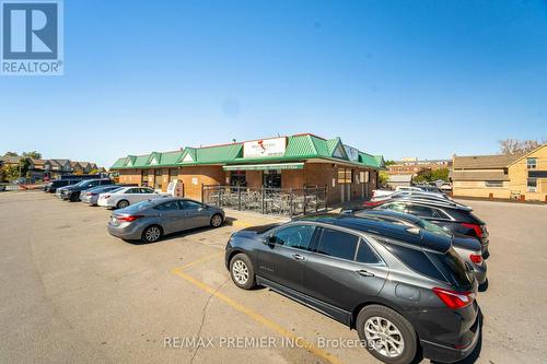 307 - 121 Woodbridge Avenue, Vaughan, ON - Outdoor