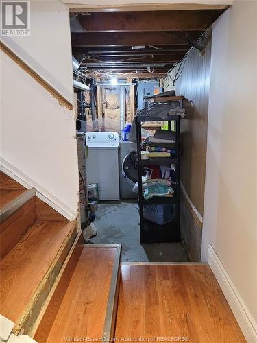 987 Rankin, Windsor, ON - Indoor Photo Showing Laundry Room