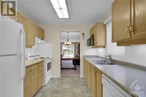 6103 Abbott Street, Ottawa, ON - Indoor Photo Showing Kitchen With Double Sink