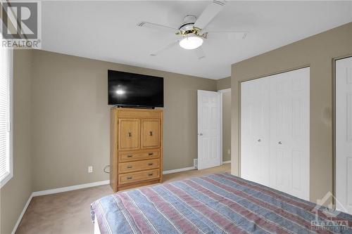 6103 Abbott Street, Ottawa, ON - Indoor Photo Showing Bedroom