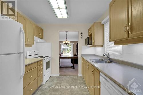 6103 Abbott Street E, Ottawa, ON - Indoor Photo Showing Kitchen With Double Sink