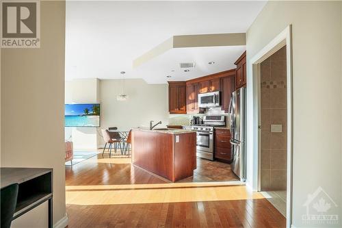 90 George Street Unit#403, Ottawa, ON - Indoor Photo Showing Kitchen