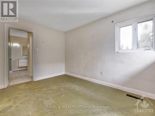 5961 Perth Street, Ottawa, ON - Indoor Photo Showing Other Room