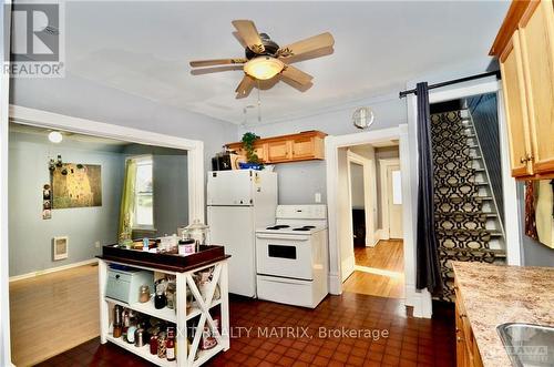 36 Drummond Street, Rideau Lakes, ON - Indoor Photo Showing Kitchen