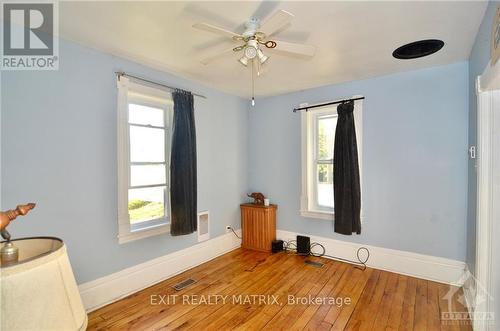 36 Drummond Street, Rideau Lakes, ON - Indoor Photo Showing Other Room