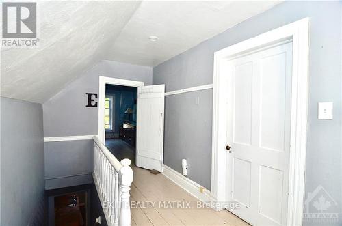 36 Drummond Street, Rideau Lakes, ON - Indoor Photo Showing Other Room