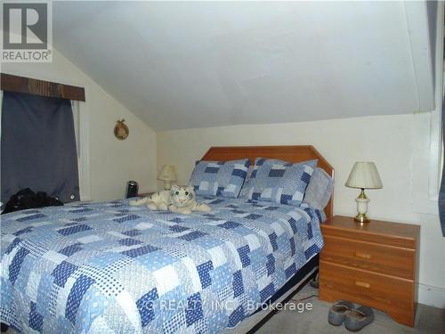 75 Buell Street, Brockville, ON - Indoor Photo Showing Bedroom