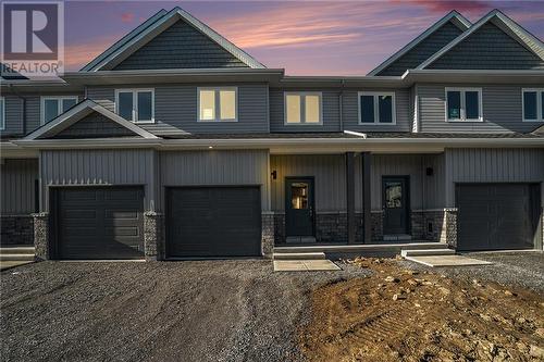 101 Dowdall Circle, Carleton Place, ON - Outdoor With Facade