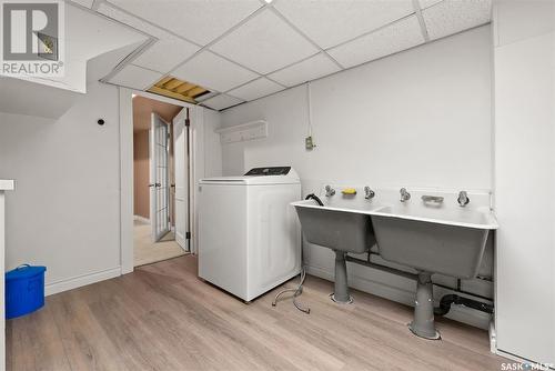 3374 Albert Street, Regina, SK - Indoor Photo Showing Laundry Room