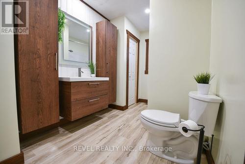 106 Renison Avenue, Timmins (Main Area), ON - Indoor Photo Showing Bathroom