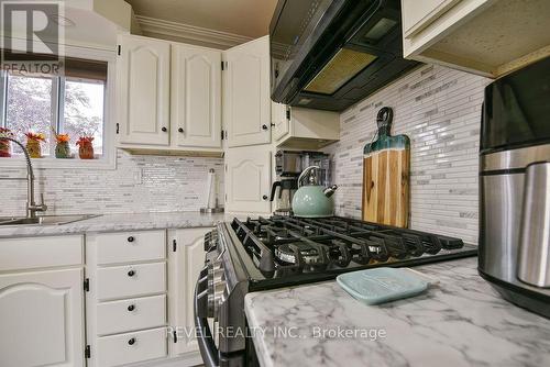 106 Renison Avenue, Timmins (Main Area), ON - Indoor Photo Showing Kitchen With Stainless Steel Kitchen With Upgraded Kitchen