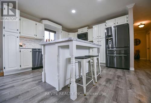 106 Renison Avenue, Timmins (Main Area), ON - Indoor Photo Showing Kitchen