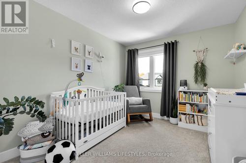 46 - 601 Lions Park Drive, Strathroy-Caradoc (Mount Brydges), ON - Indoor Photo Showing Bedroom