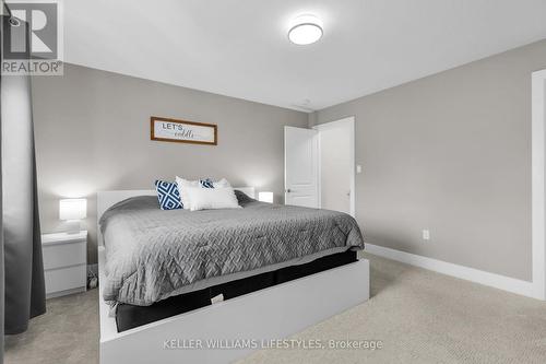 46 - 601 Lions Park Drive, Strathroy-Caradoc (Mount Brydges), ON - Indoor Photo Showing Bedroom