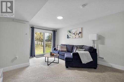 46 - 601 Lions Park Drive, Strathroy-Caradoc (Mount Brydges), ON - Indoor Photo Showing Living Room