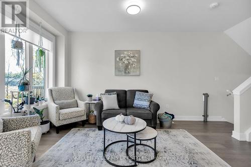 46 - 601 Lions Park Drive, Strathroy-Caradoc (Mount Brydges), ON - Indoor Photo Showing Living Room