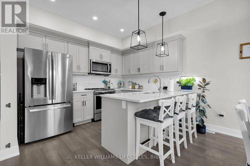 46 - 601 Lions Park Drive, Strathroy-Caradoc (Mount Brydges), ON - Indoor Photo Showing Kitchen With Upgraded Kitchen