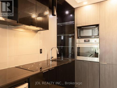 4108 - 70 Temperance Street, Toronto, ON - Indoor Photo Showing Kitchen