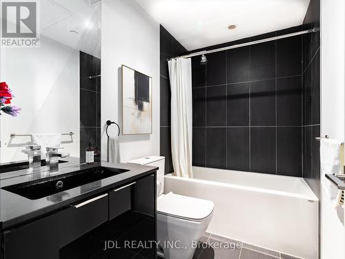 4108 - 70 Temperance Street, Toronto, ON - Indoor Photo Showing Bathroom