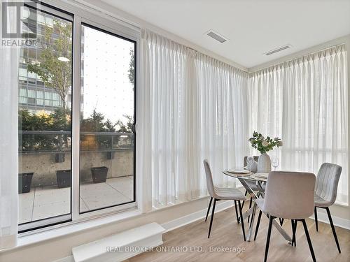 409 - 6 Sonic Way, Toronto, ON - Indoor Photo Showing Dining Room