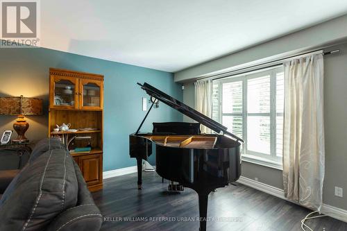 406 Lupin Drive, Whitby, ON - Indoor