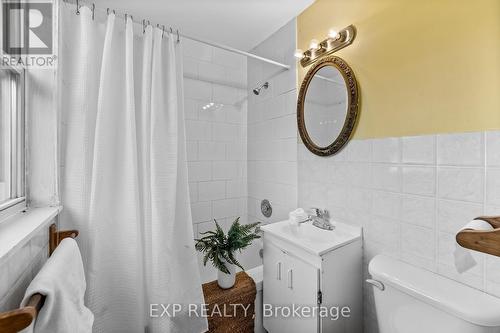 445 Ball Street, Cobourg, ON - Indoor Photo Showing Bathroom