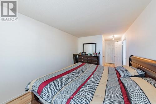 1107 - 270 Davis Drive, Newmarket, ON - Indoor Photo Showing Bedroom