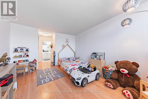 1107 - 270 Davis Drive, Newmarket, ON - Indoor Photo Showing Bedroom